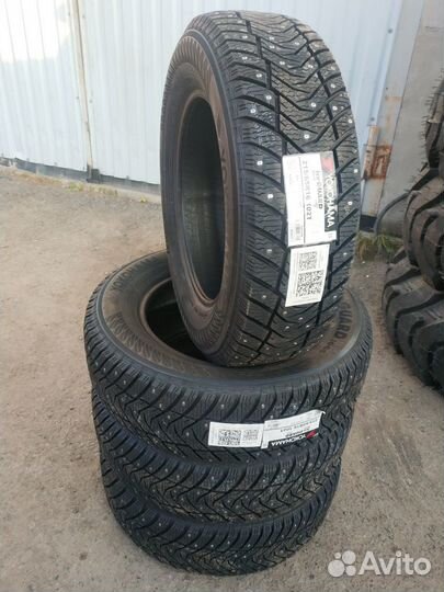 Yokohama Ice Guard IG65 215/65 R16 102T