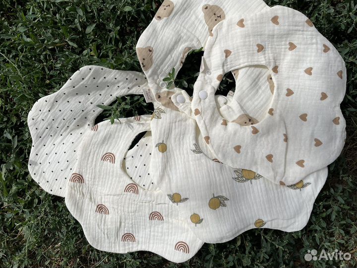 Слюнявчик из муслина