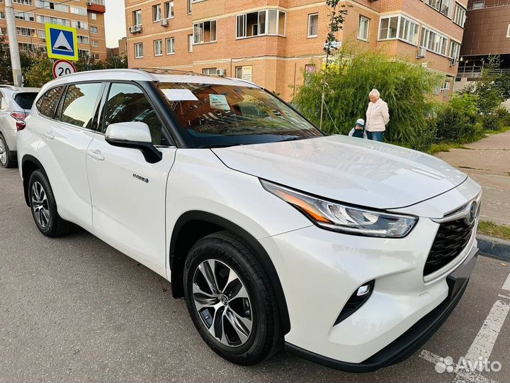 Toyota Highlander 2.5 AT, 2022, 30 км