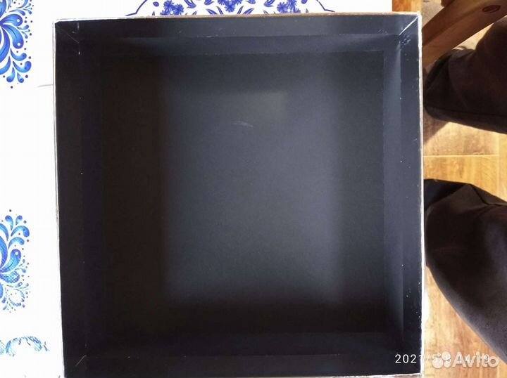 Коробка из под YSL