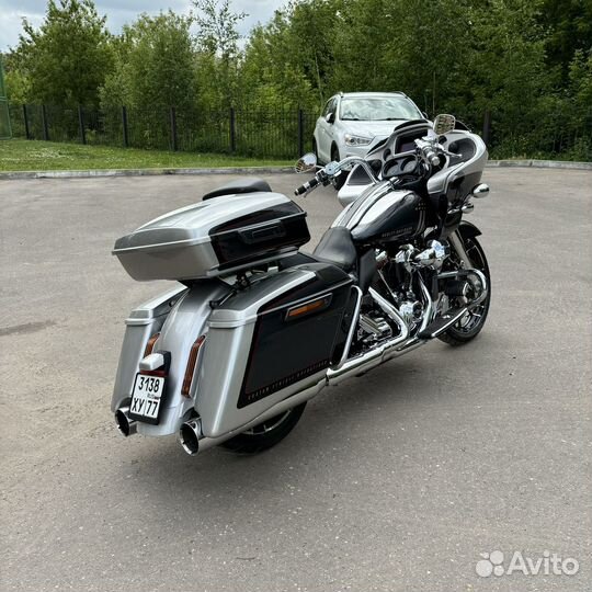 Harley Davidson CVO Road Glide fltrxse