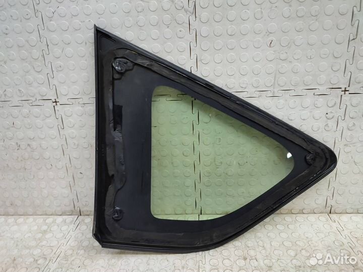 Стекло кузова заднее правое Toyota Rav4 XA40