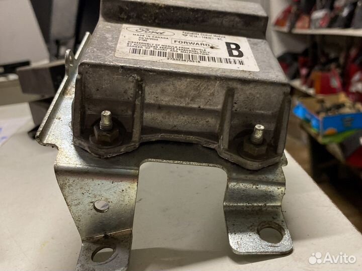 Блок управления airbag Ford Transit 200