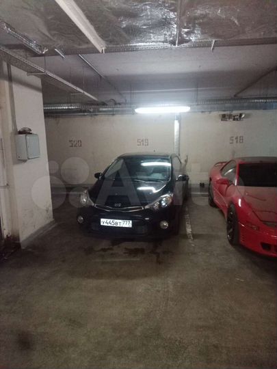 Машиноместо, 20 м²