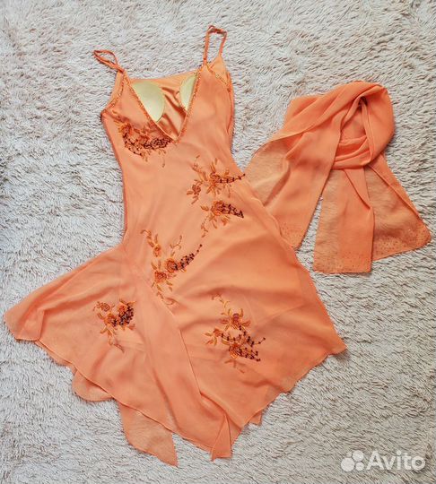 Вечернее платье