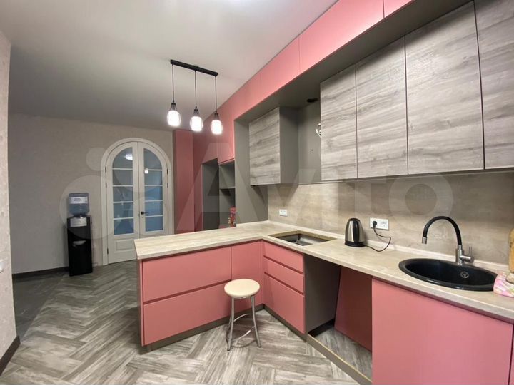 Дом 171 м² на участке 3 сот.