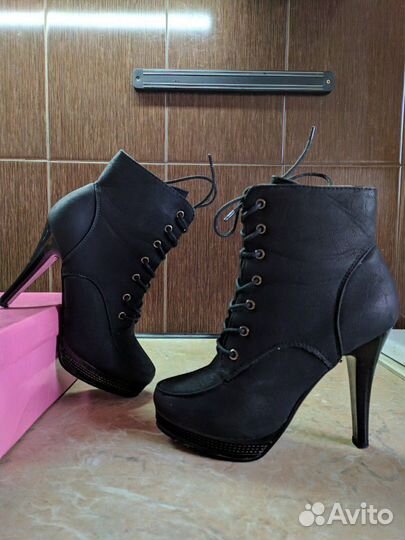 Ботинки 35размер