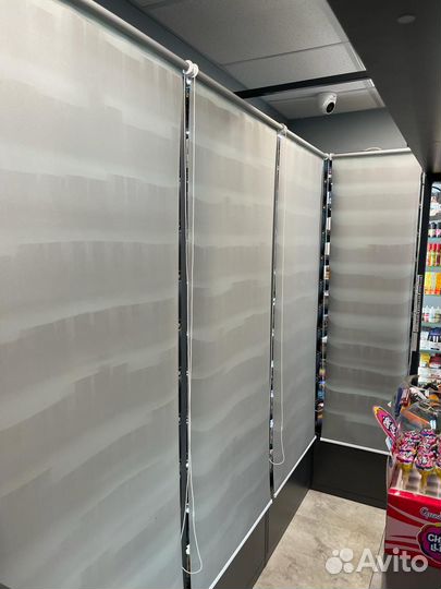 Жалюзи и рулонные шторы на окна