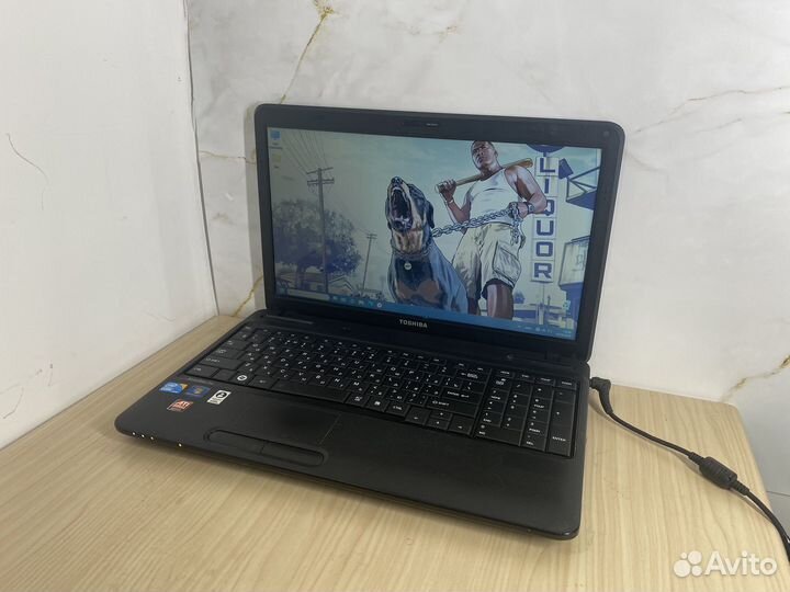 Быстрый ноутбук Toshiba SSD