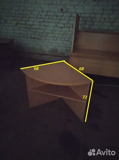 Мебель офисная, тумбы, столы