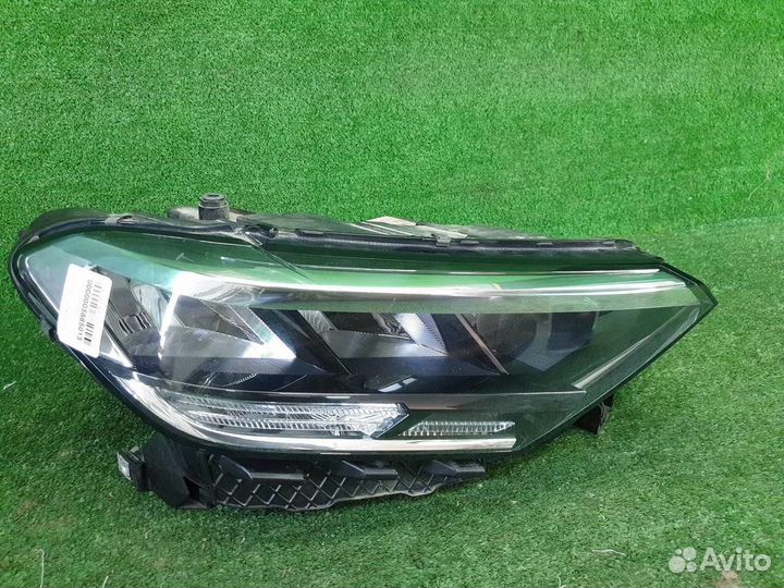 Фара правая Volkswagen Polo