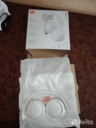 Беспроводные наушники jbl tune 520bt