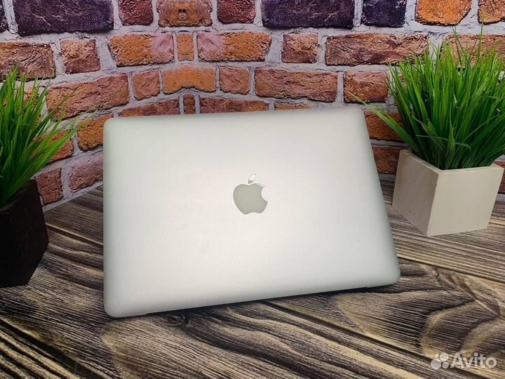 Apple MacBook Pro 13 Retina/Core i5/SSD256/8gb