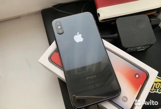 iPhone X, 256 ГБ