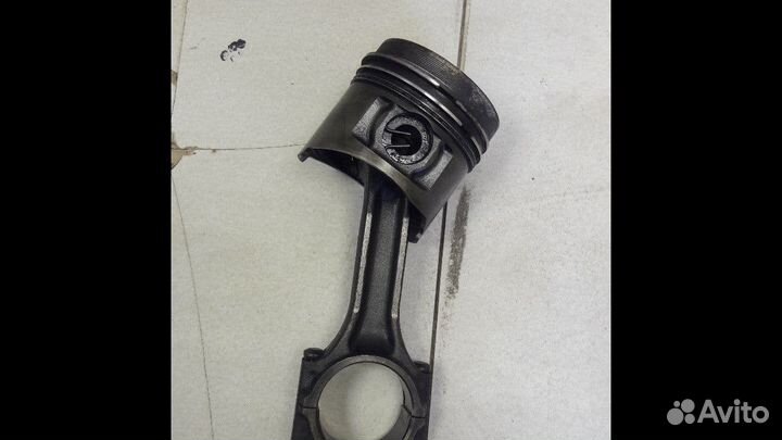 Поршень двс Hyundai Starex