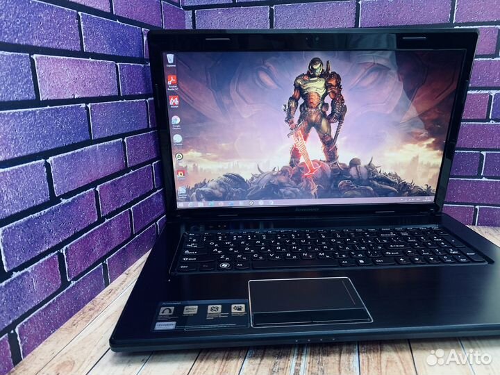 Огромный Игровой Lenovo 17.3 GeForce 4Gb В металле