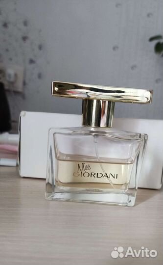 Духи Miss Giordani Oriflame половина флакона