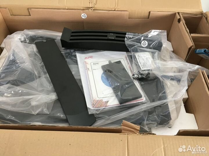 Аккумуляторная батарея APC sum48rmxlbp2u