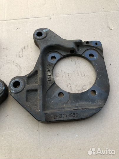 Кронштейн суппорта Cruze Astra j