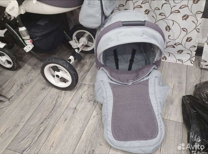 Коляска adamex barletta 2 в 1+подарок календаренок