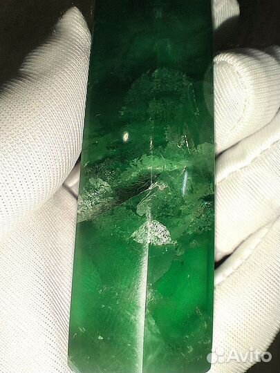 Флюорит большой кристалл №3