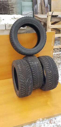 Goodyear UltraGrip Extreme 205/55 R16