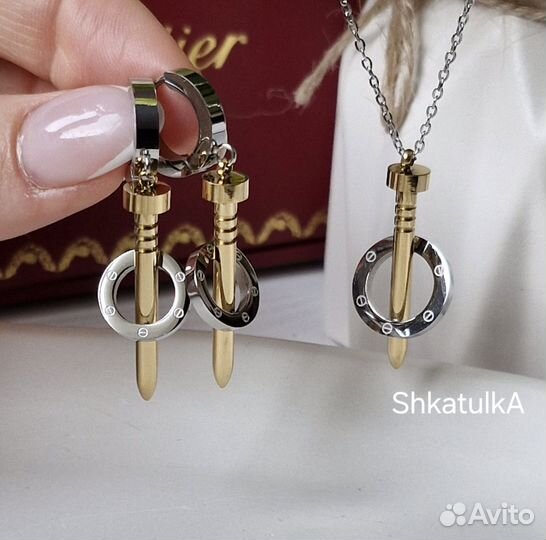 Серьги гвоздь Cartier цвет серебро золото