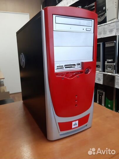 Компьютер Intel Core2Quad Q8300/4Гб/R7 240 (4ядра)