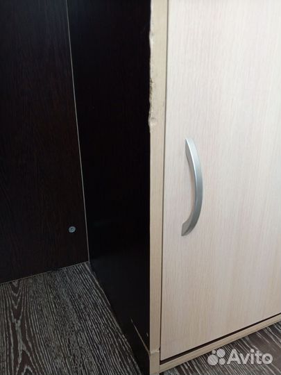 Детская кровать чердак со столом и шкафом б/у