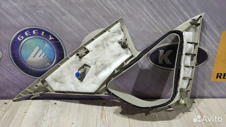 Обшивка Накладка задней стойки Nissan teana J32 Пр