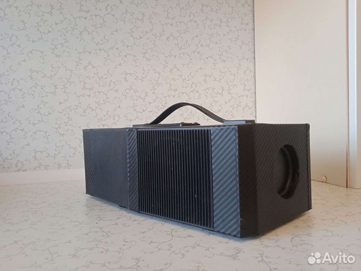 Портативная колонка