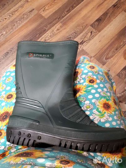 Резиновые сапоги