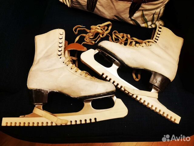 Коньки фигурные Botas