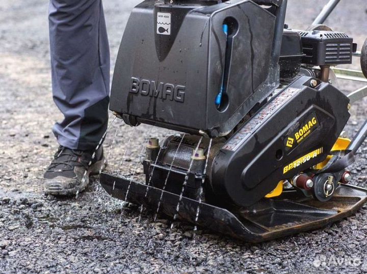 Виброплита бензиновая bomag BP 12/50A