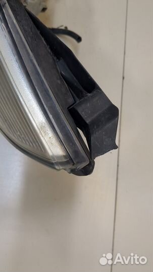 Фара (передняя) Toyota Avensis 3, 2010