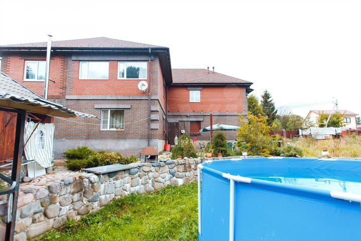 Коттедж 310 м² на участке 20 сот.