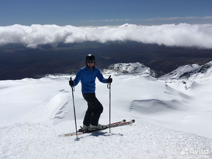 Инструктор по горным лыжам