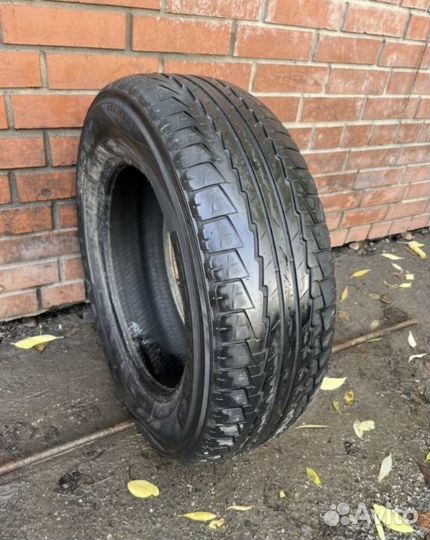 Kumho Road Venture ST KL11 235/65 R17