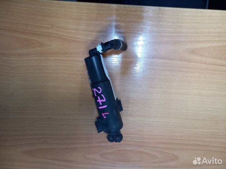 Форсунка омывателя фары левая 8K0955101 ##wauzzz8K