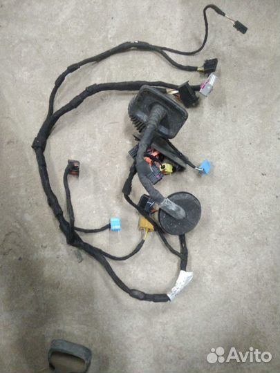 Проводка двери Volkswagen Jetta