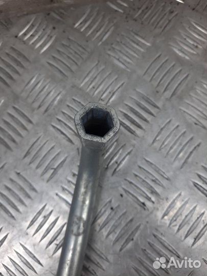 Ключ балонный Volkswagen Golf хэтчбэк 1.9 2007