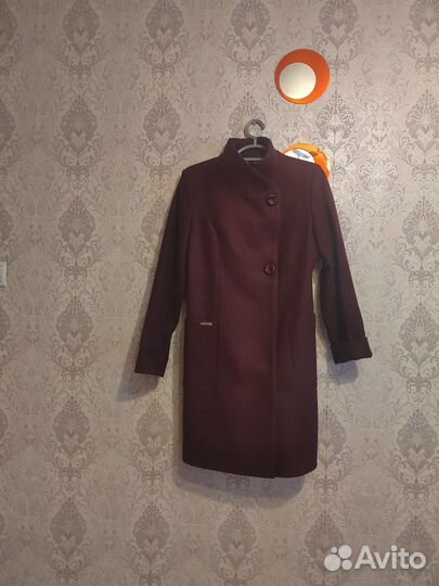 Пальто женское демисезонное 46