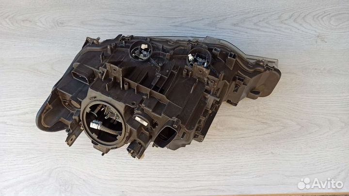 Фара правая BMW f30