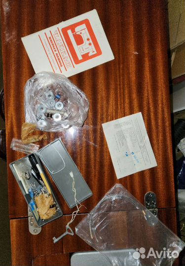 Швейная машина СССР Чайка 3 (кл. 116-2) с тумбой