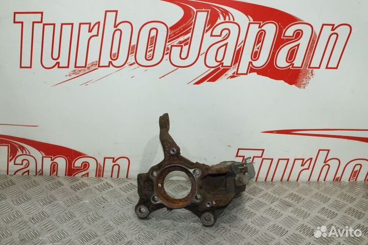 Кулак передний правый Volkswagen Golf 5 6 Touran 1