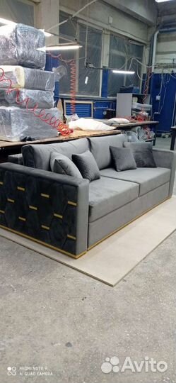 Мягкая мебель менеджеры и дизайнеры