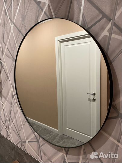 Зеркало настенное круглое в раме 80 см