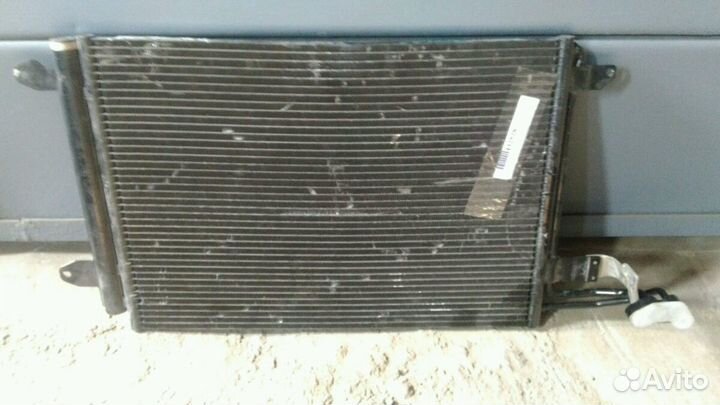 Радиатор кондиционера Yeti VAG 1k0820411AJ