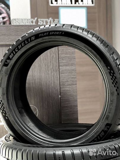 Michelin Pilot Sport 5 225/50 R17 98Y
