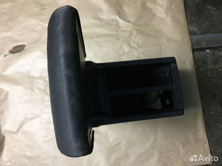 Подлокотник Volkswagen Tiguan 08-17